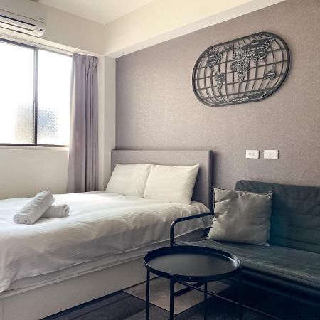 Fengjia Sleep Hotel Taichung Esterno foto
