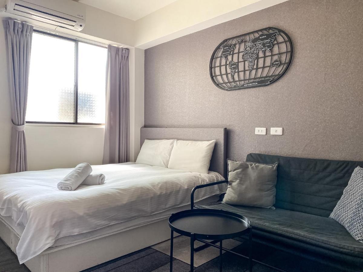 Fengjia Sleep Hotel Taichung Esterno foto