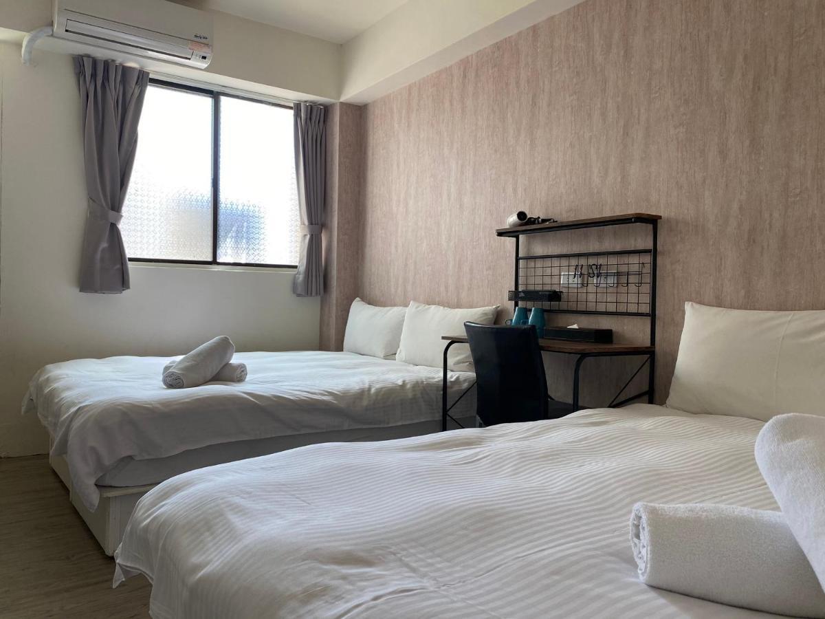 Fengjia Sleep Hotel Taichung Esterno foto
