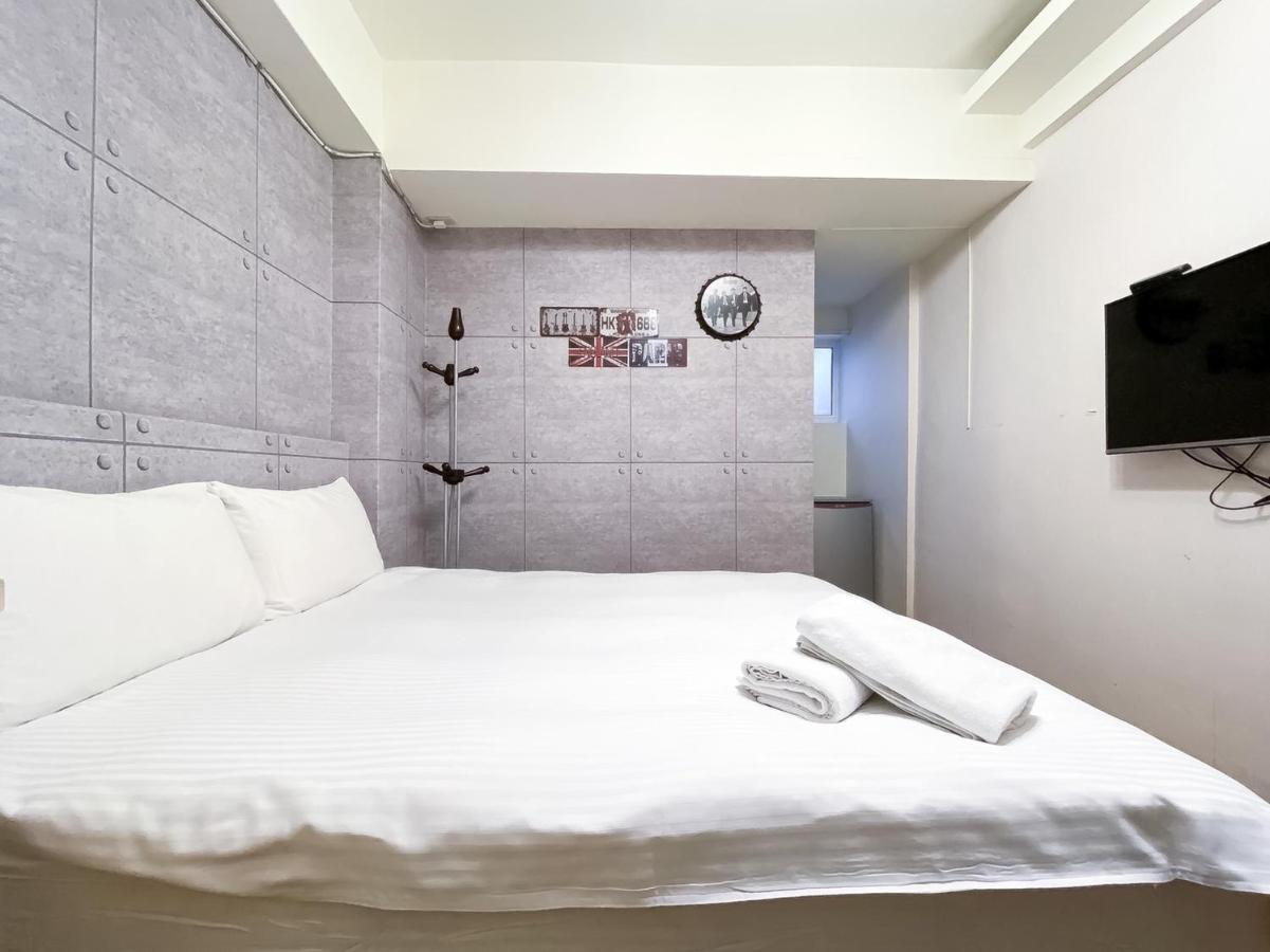 Fengjia Sleep Hotel Taichung Esterno foto