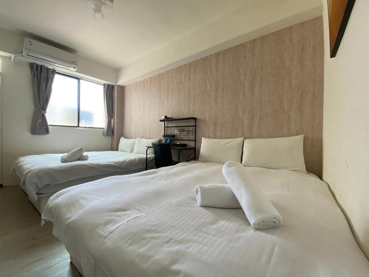 Fengjia Sleep Hotel Taichung Esterno foto