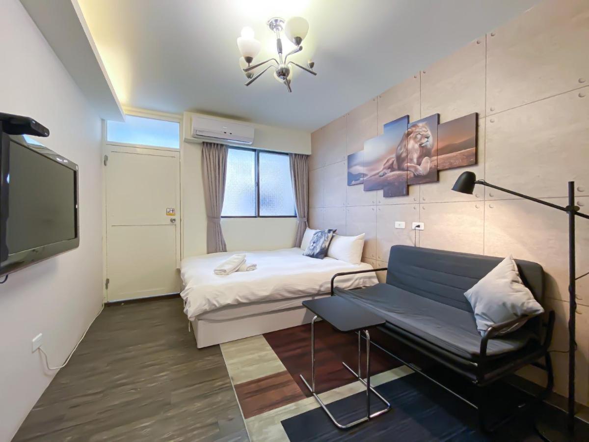 Fengjia Sleep Hotel Taichung Esterno foto