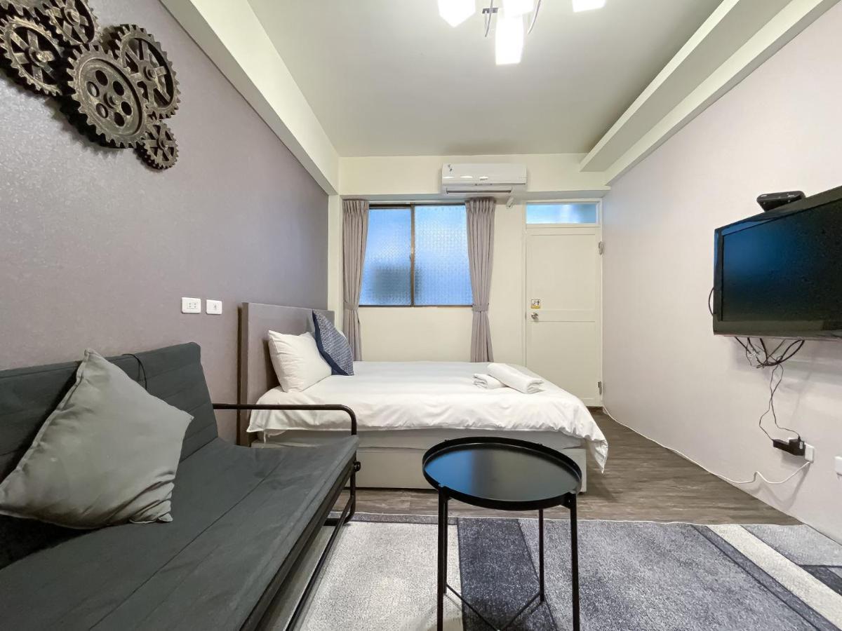 Fengjia Sleep Hotel Taichung Esterno foto