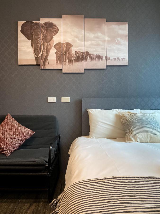 Fengjia Sleep Hotel Taichung Esterno foto